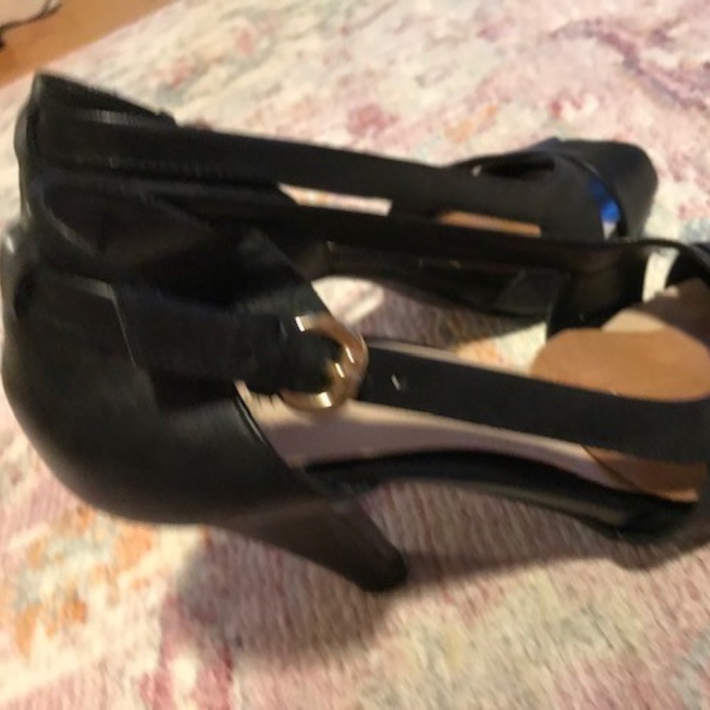 NINE WEST